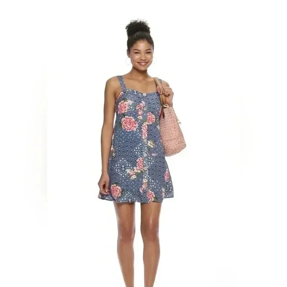 blue flowered dress, above the knee length, sz Medium, button up front - Picture 1 of 7